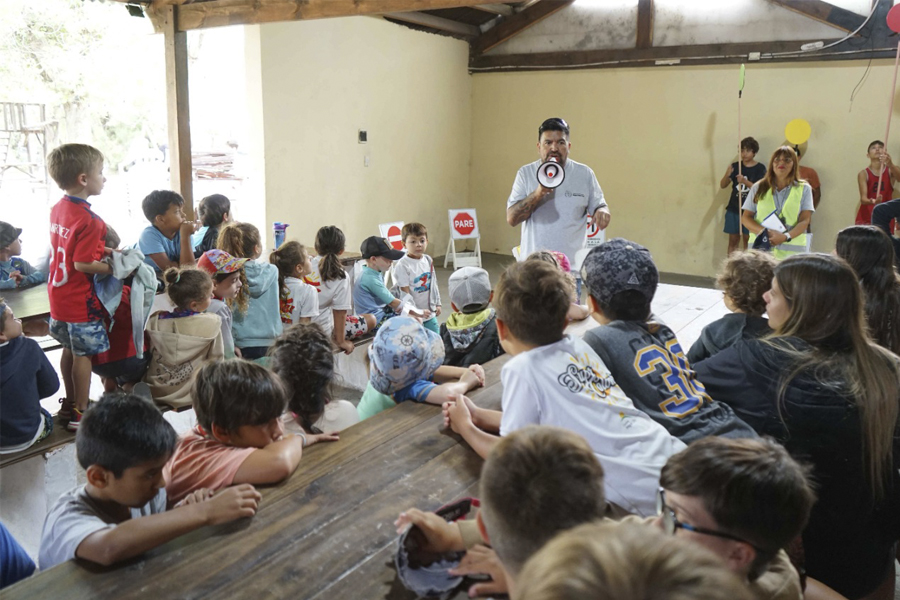 Necochea brinda charlas de educación vial para niñas y niños en su colonias