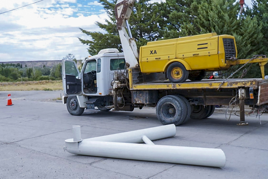 Zapala comenzó con la instalación de reductores de altura