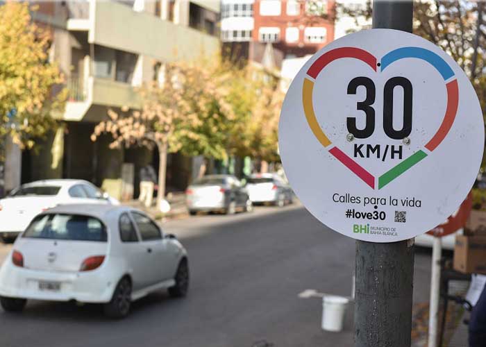 Luchemos por la vida destaca los valores positivos en reducir la velocidad a 30 kmh