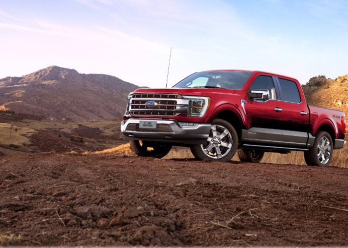 Ford presentó la primera pick up híbrida del país como parte de su estrategia de electromovilidad