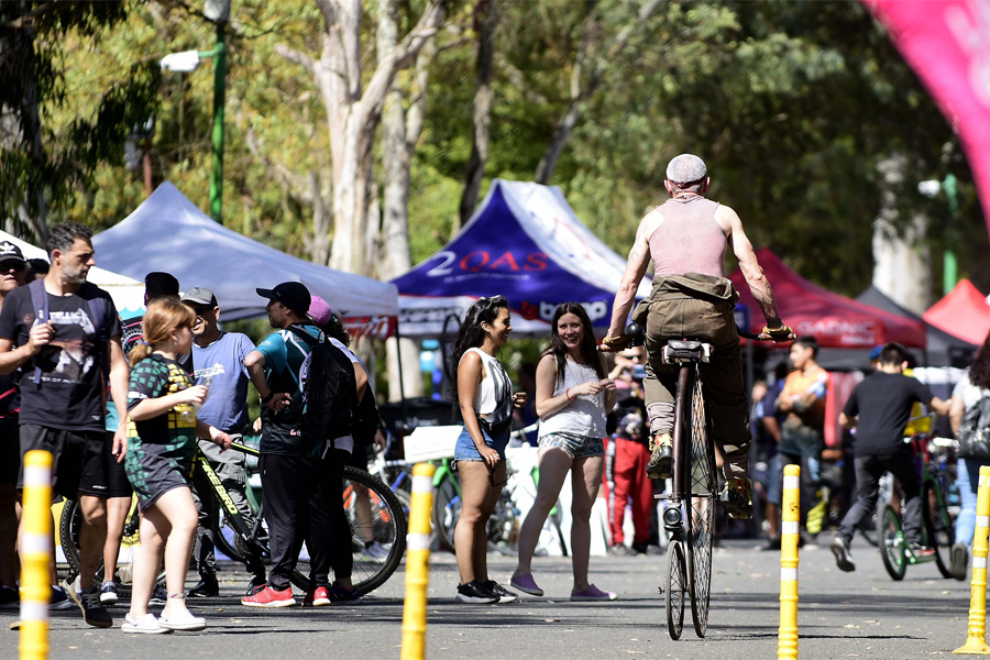 Más de 10 mil vecinos participaron de la segunda edición de la Feria de Movilidad Sustentable de La Plata