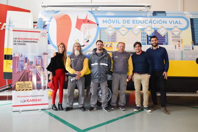 Usan simuladores de estado de ebriedad para concientizar sobre riesgos viales