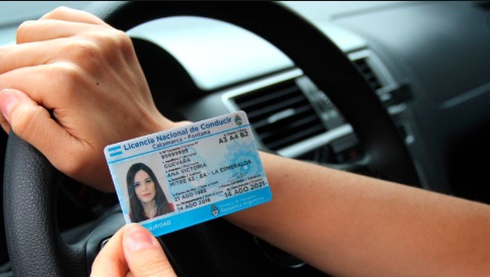Prorrogan las Licencias de Conducir vencidas durante la extensión de la cuarentena