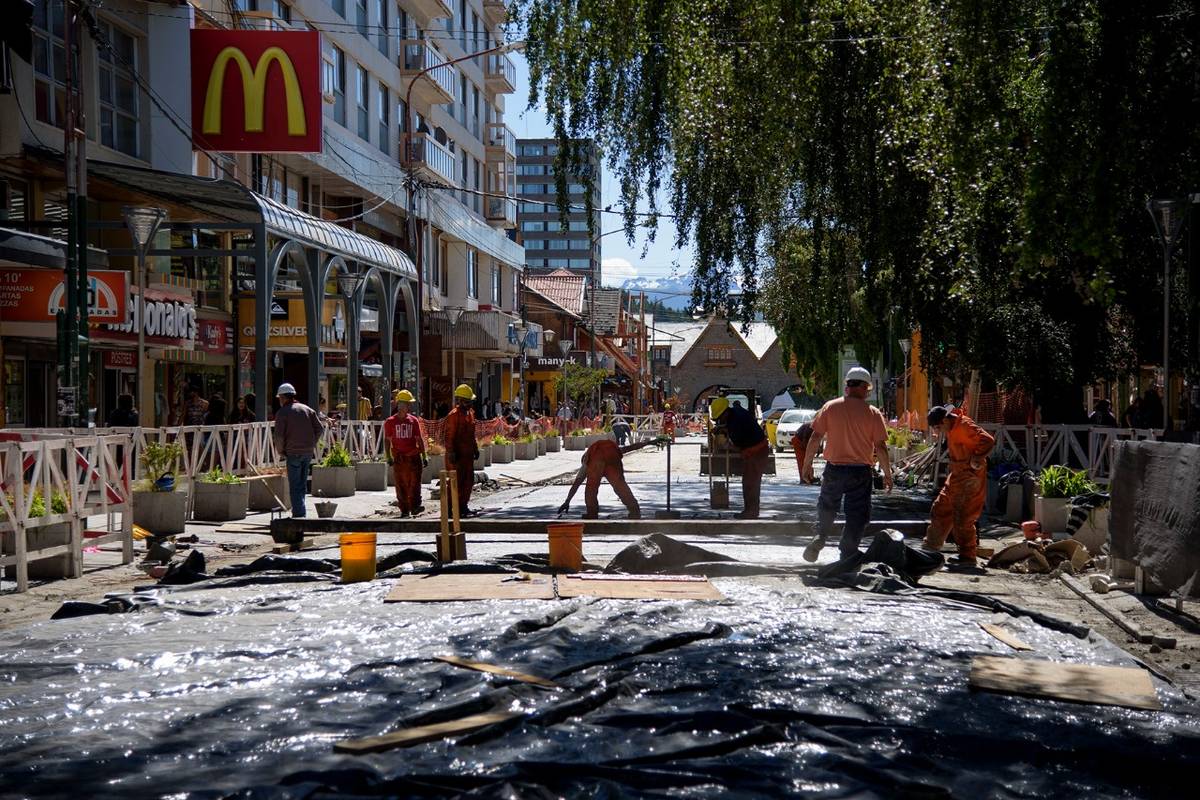 Cámara de Turismo de Bariloche pide medidas de seguridad para el tránsito peatonal