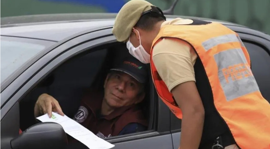 Por el doble feriado, más de 130 vehículos intentaron ingresar a Santa Fe sin permisos válidos