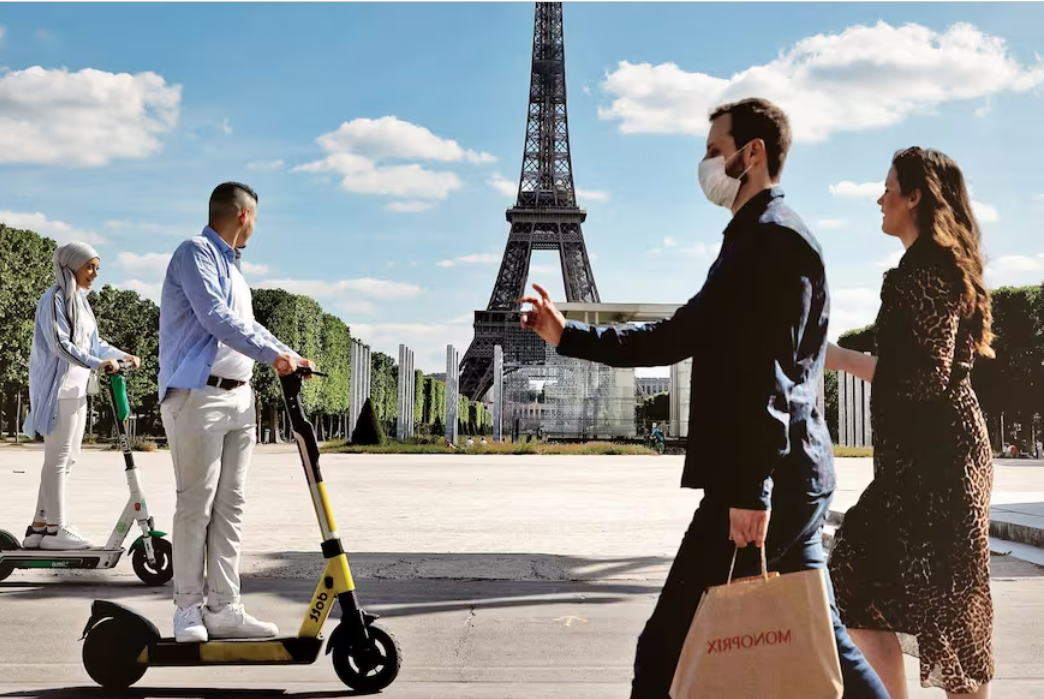 París: La primera gran ciudad que prohíbe el uso de los monopatines eléctricos 